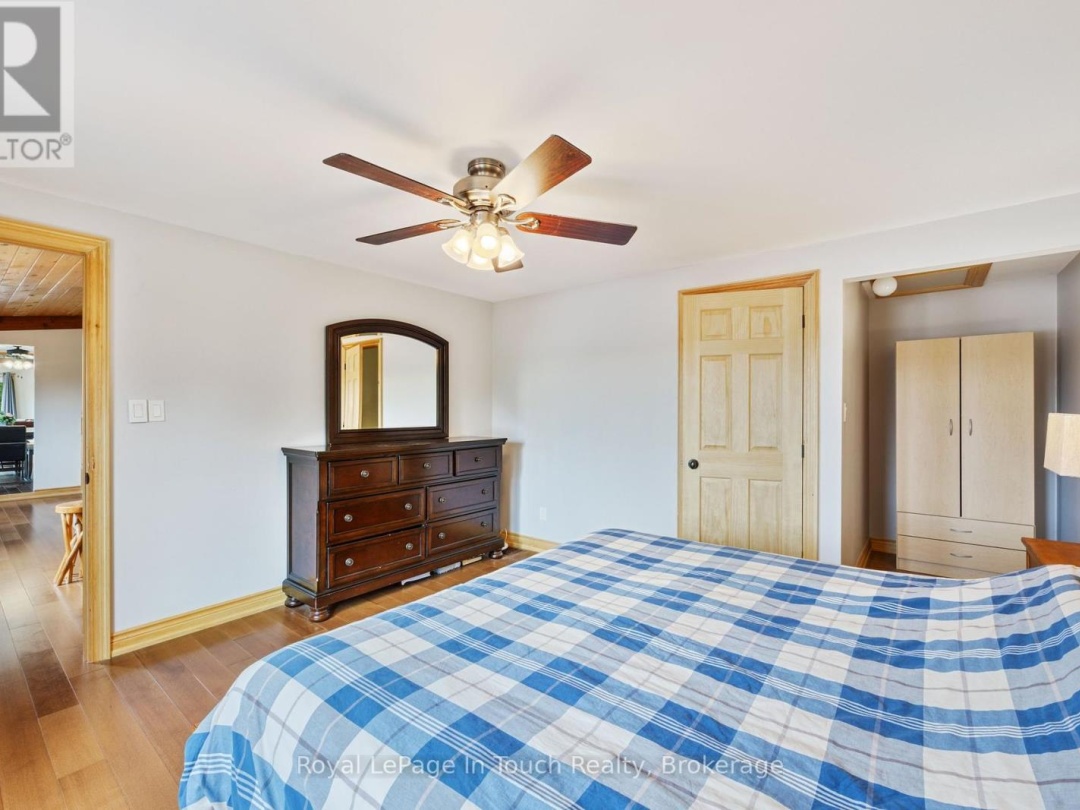 288 KINGS FARM ROAD, Gloucester Pool