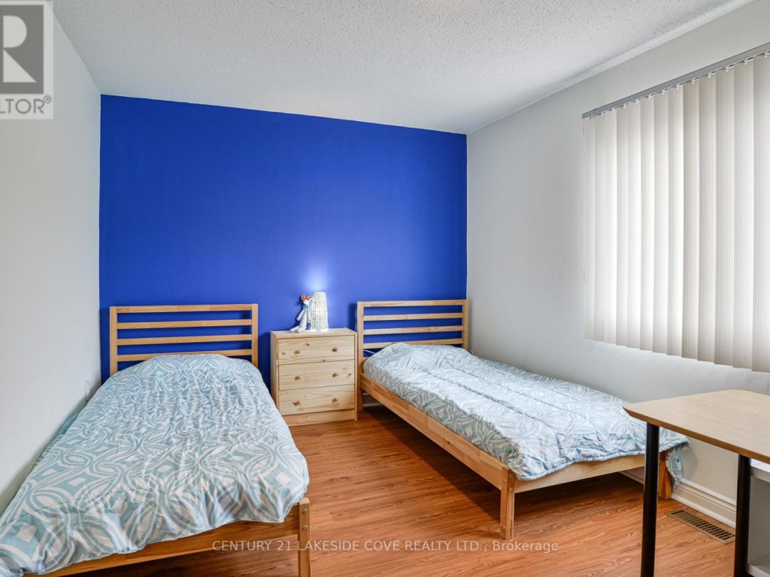 23 - 100 LAGUNA PARKWAY, 