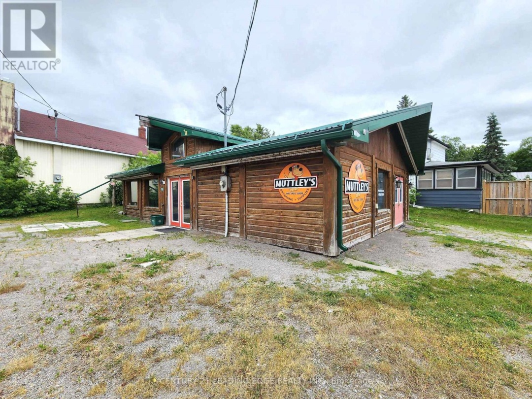 7491 Highway 35, 