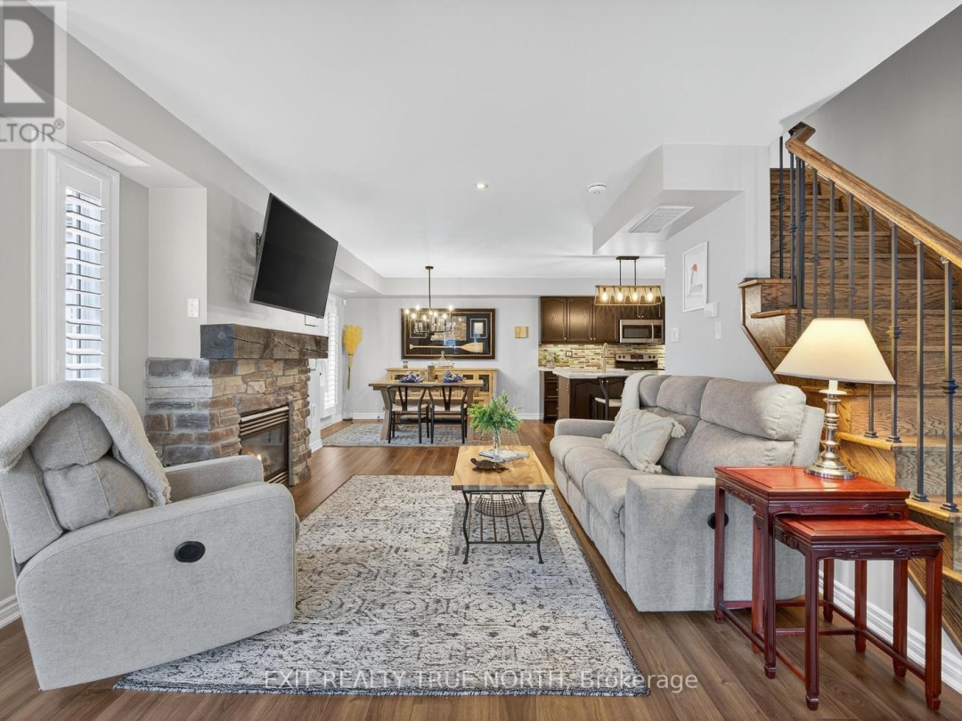 15 - 2 CARNOUSTIE LANE, 