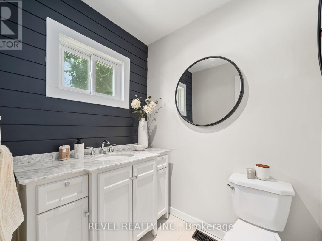 595 HICKORY BEACH ROAD, 