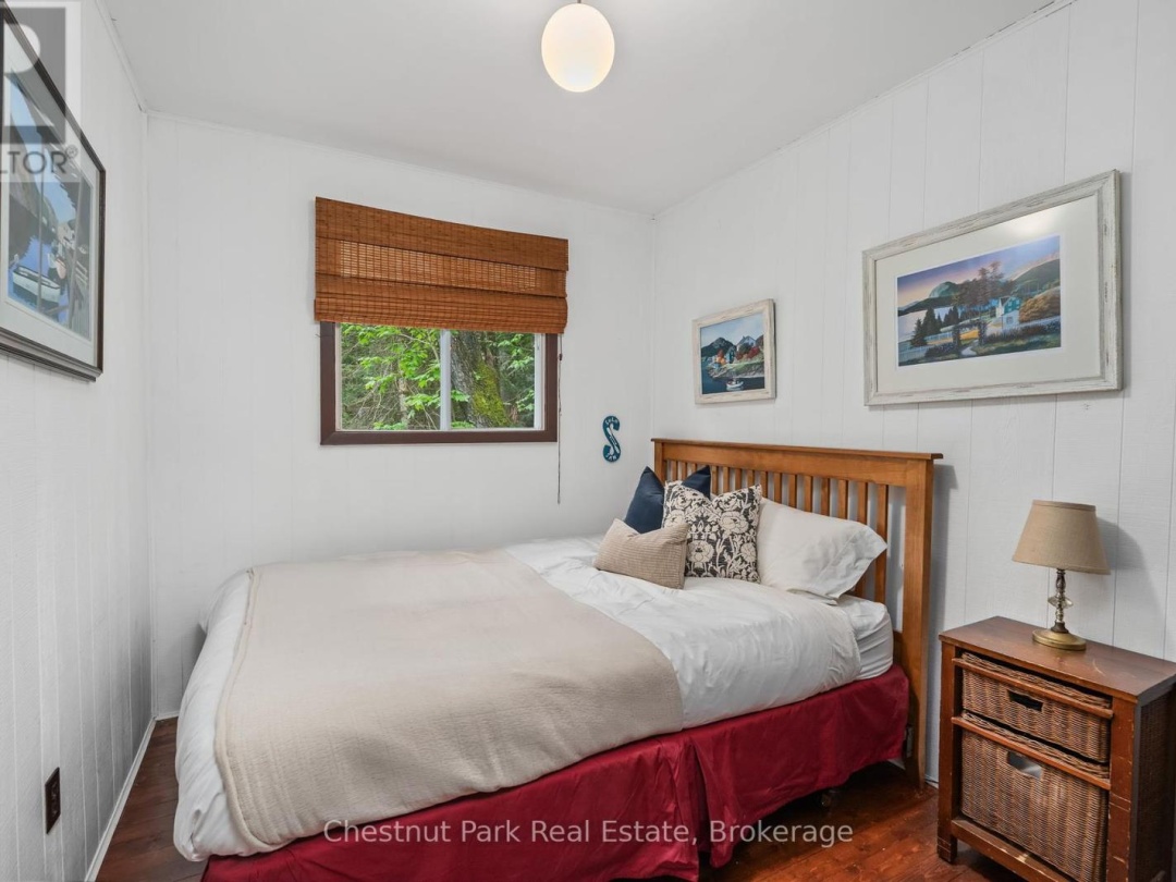 1 & 2 1230 Miriam Drive, Black Lake