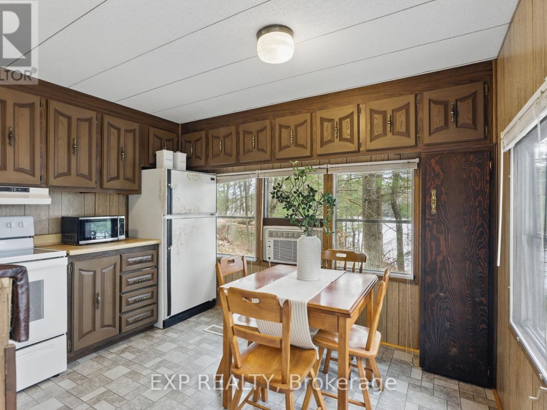 5B SOUTHWELL DRIVE, Horseshoe Lake
