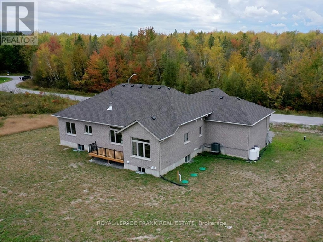 7 Nipigon Street, Sturgeon Lake