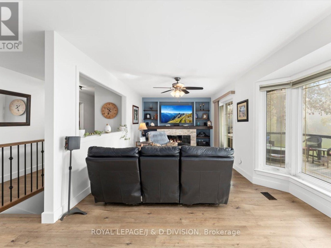 233 Bayshore Drive, Lake Simcoe