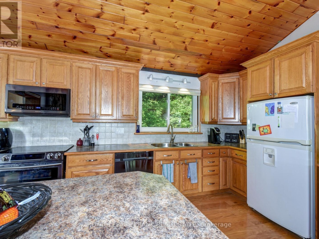1013 MERRICK DRIVE, Wood Lake
