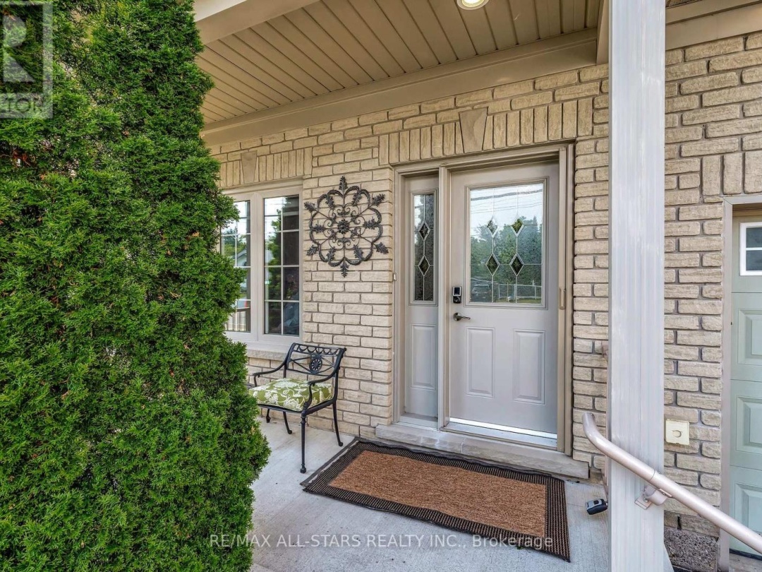 84A FRANCIS STREET E, 