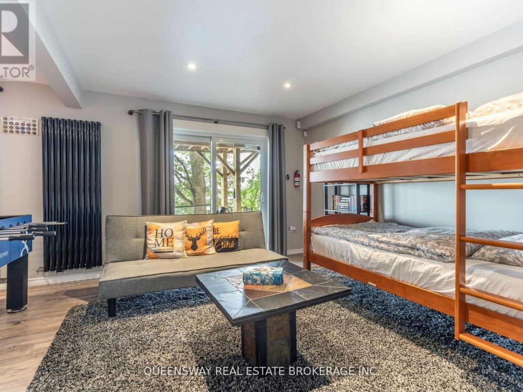 1280 BLACK BEACH LANE, Dalrymple-south Lake
