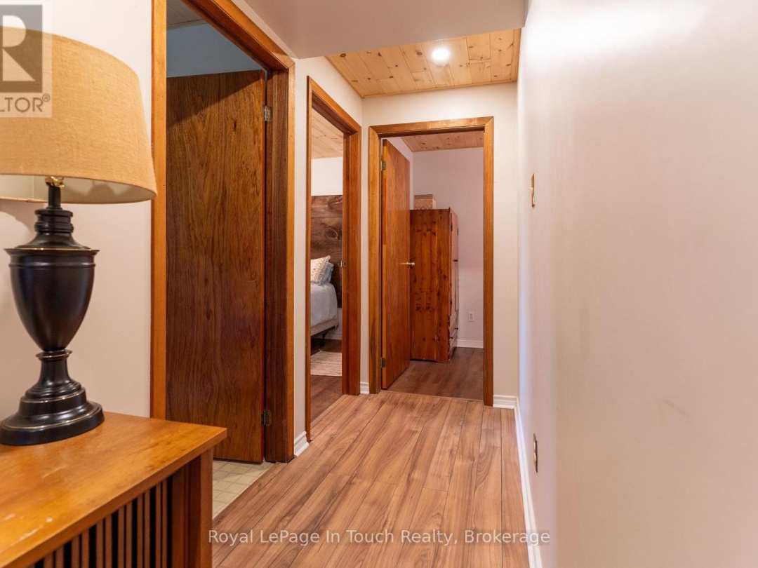 3098 ISLAND 1040, 