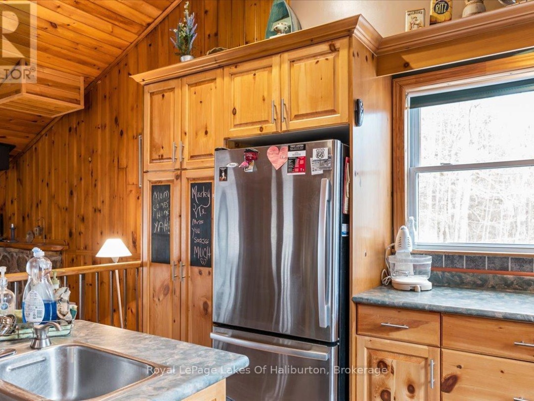 1272 Little Bob Lake Road, Little Bob Lake