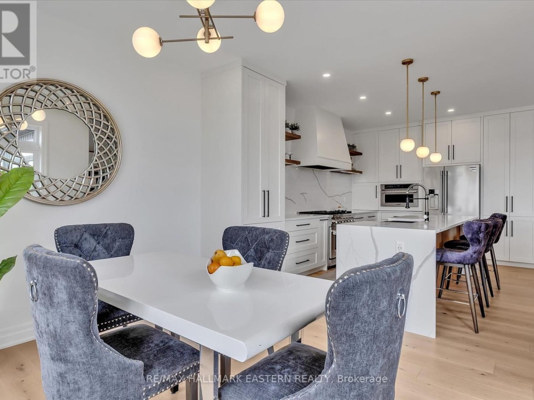 35 LAKEVIEW CRESCENT, 