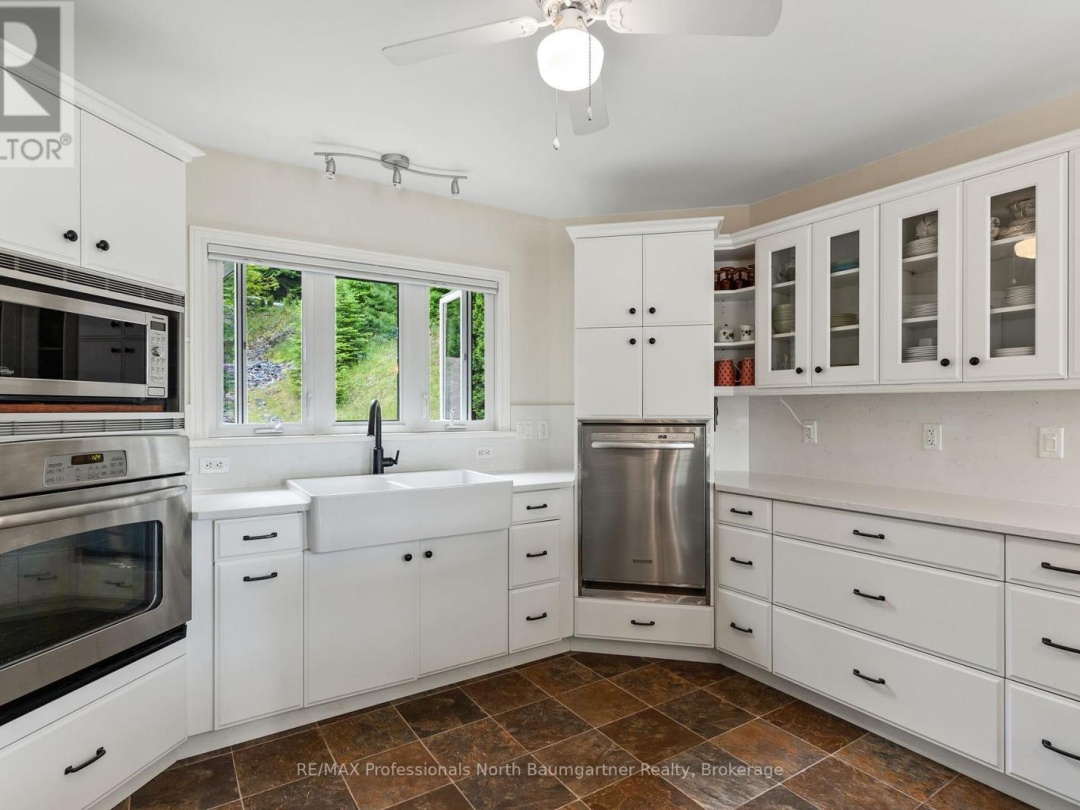 1132 TRAPLINE TRAIL, 