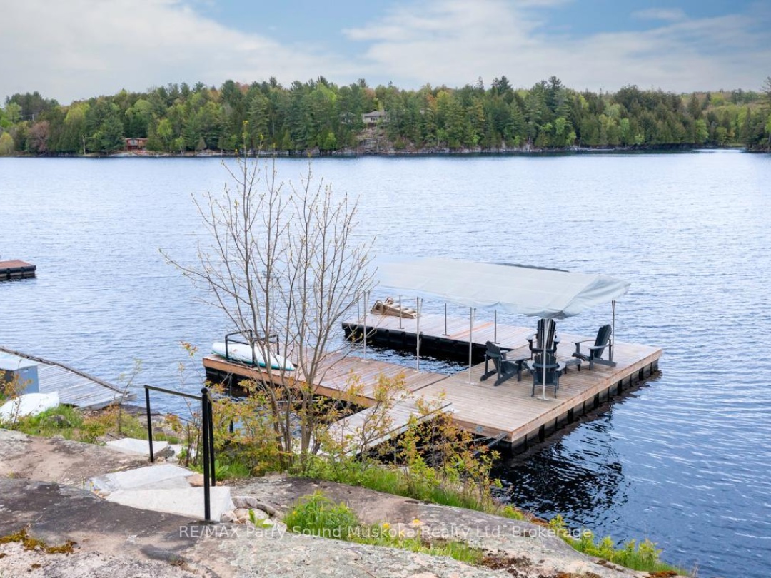 28 Lakeside Drive, Manitouwabing Lake