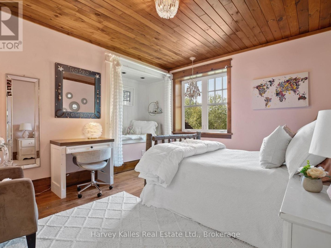 1074 TALLY HO WINTER PARK ROAD, 