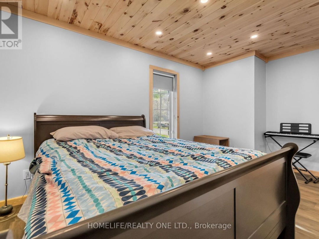 4055 Glen Cedar Drive, Lake Simcoe