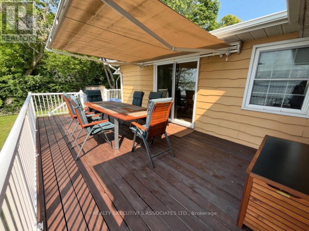 22 Lakeview Boulevard, Lake Scugog