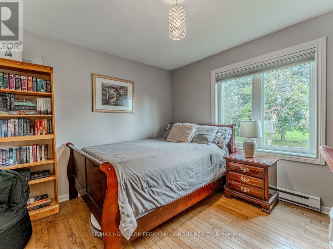 7 SANDLEWOOD TRAIL, 