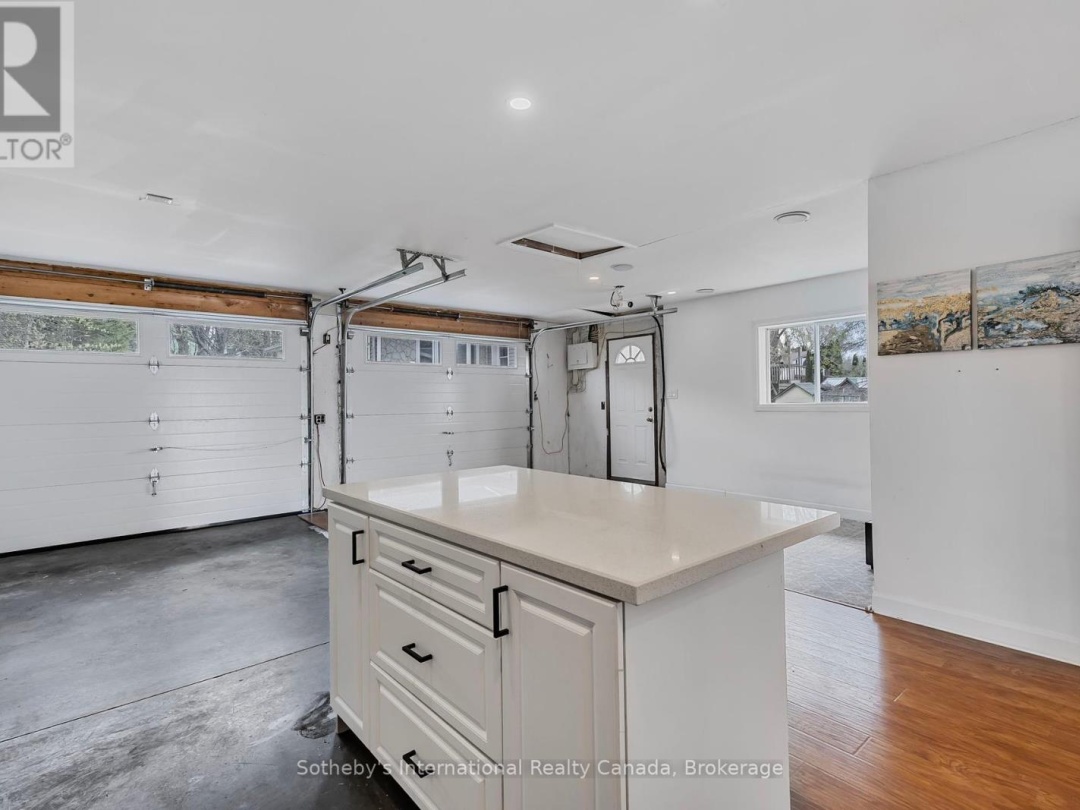 266 PORT HOOVER ROAD, Lake Scugog