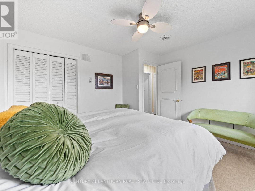 456 OLD SURREY LANE, 