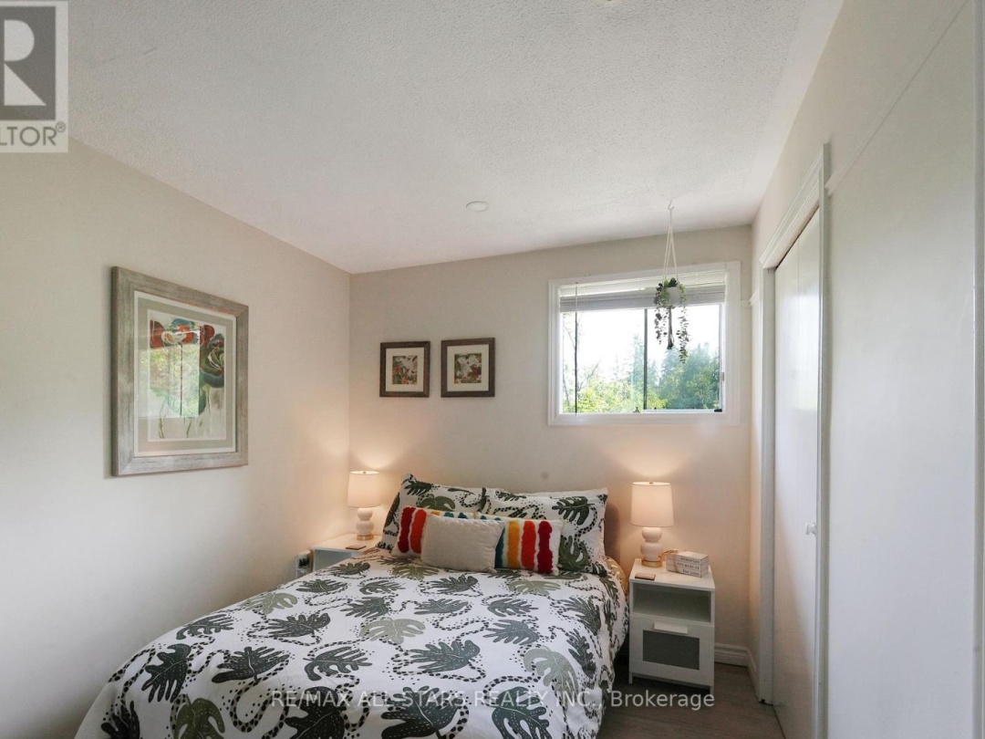 43 Sturgeon Glen Road, Sturgeon Lake