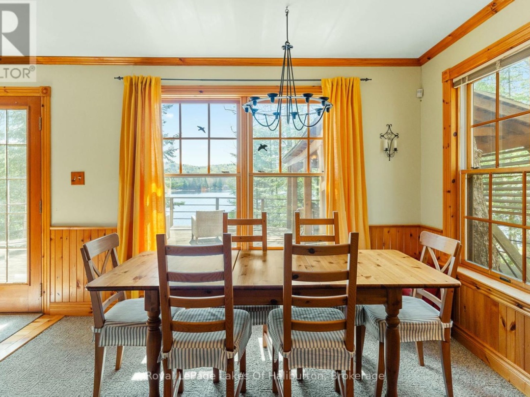 1248 Portage Road, Portage Lake