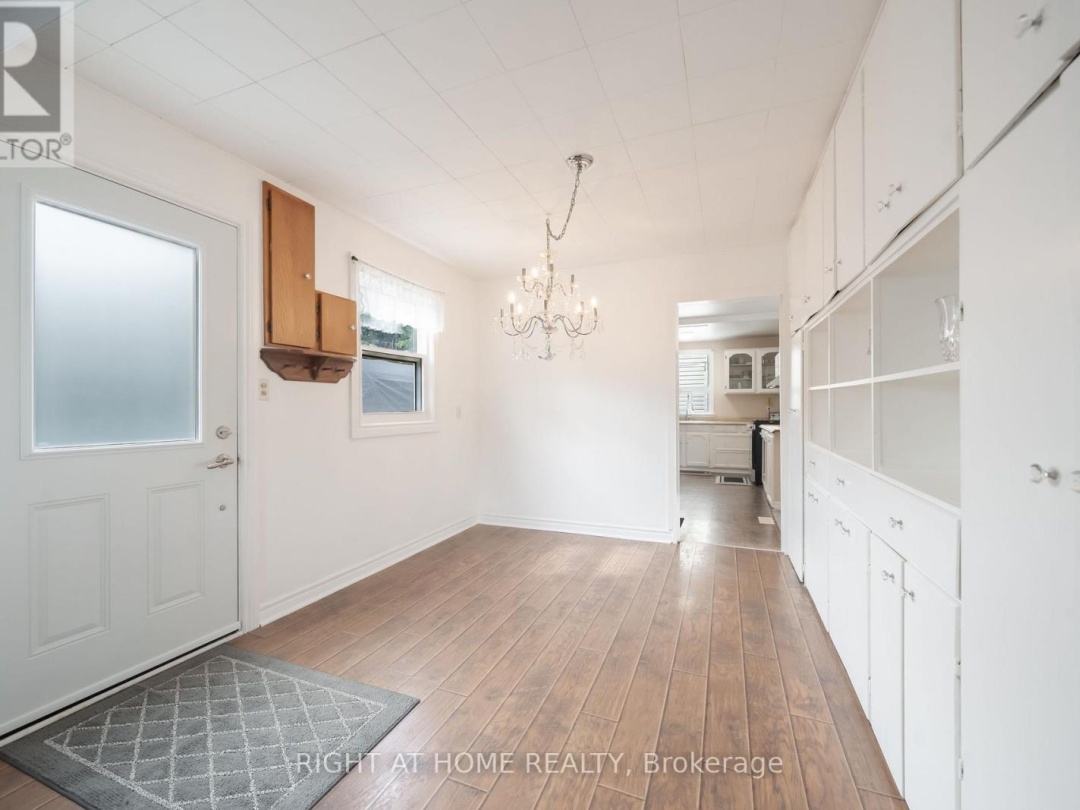 3392 CORONATION AVENUE, 