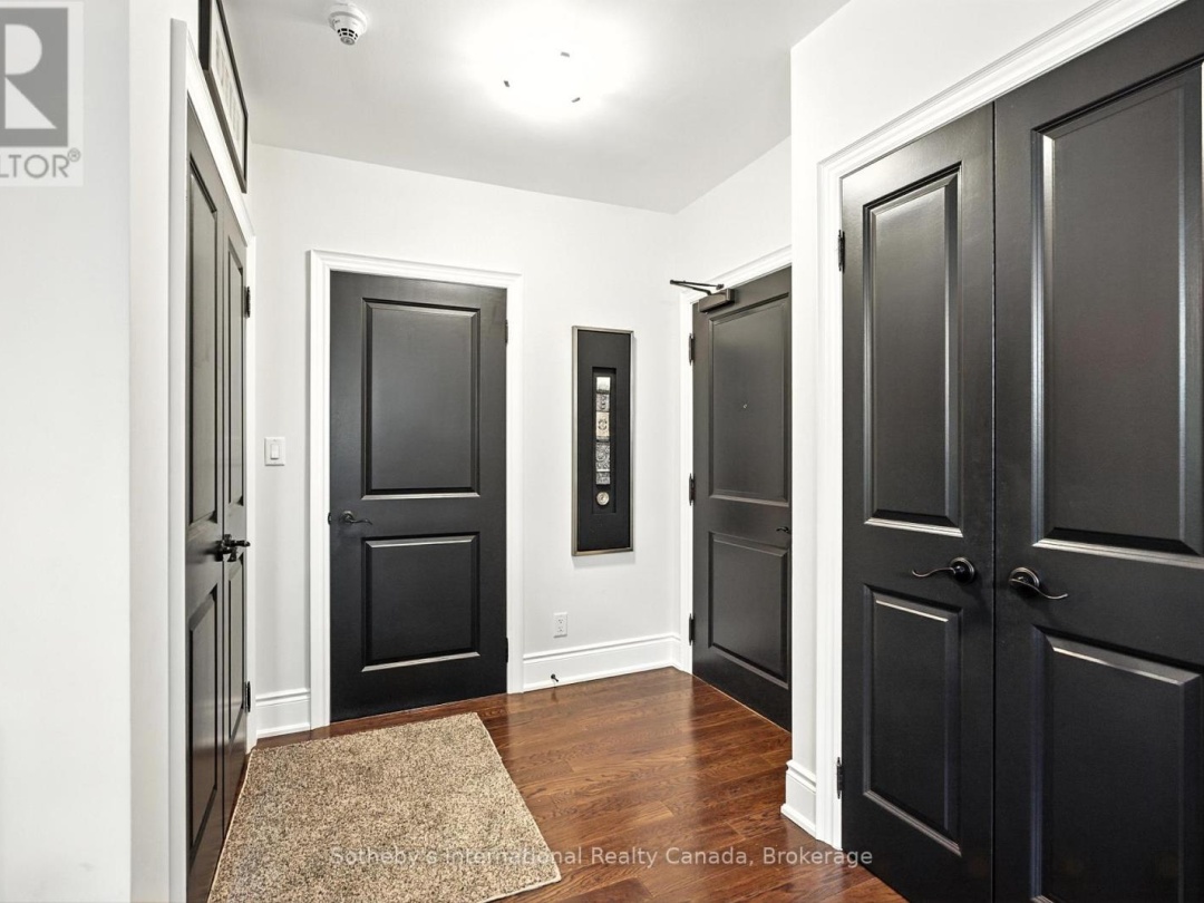 106 - 391 JAMES STREET W, 