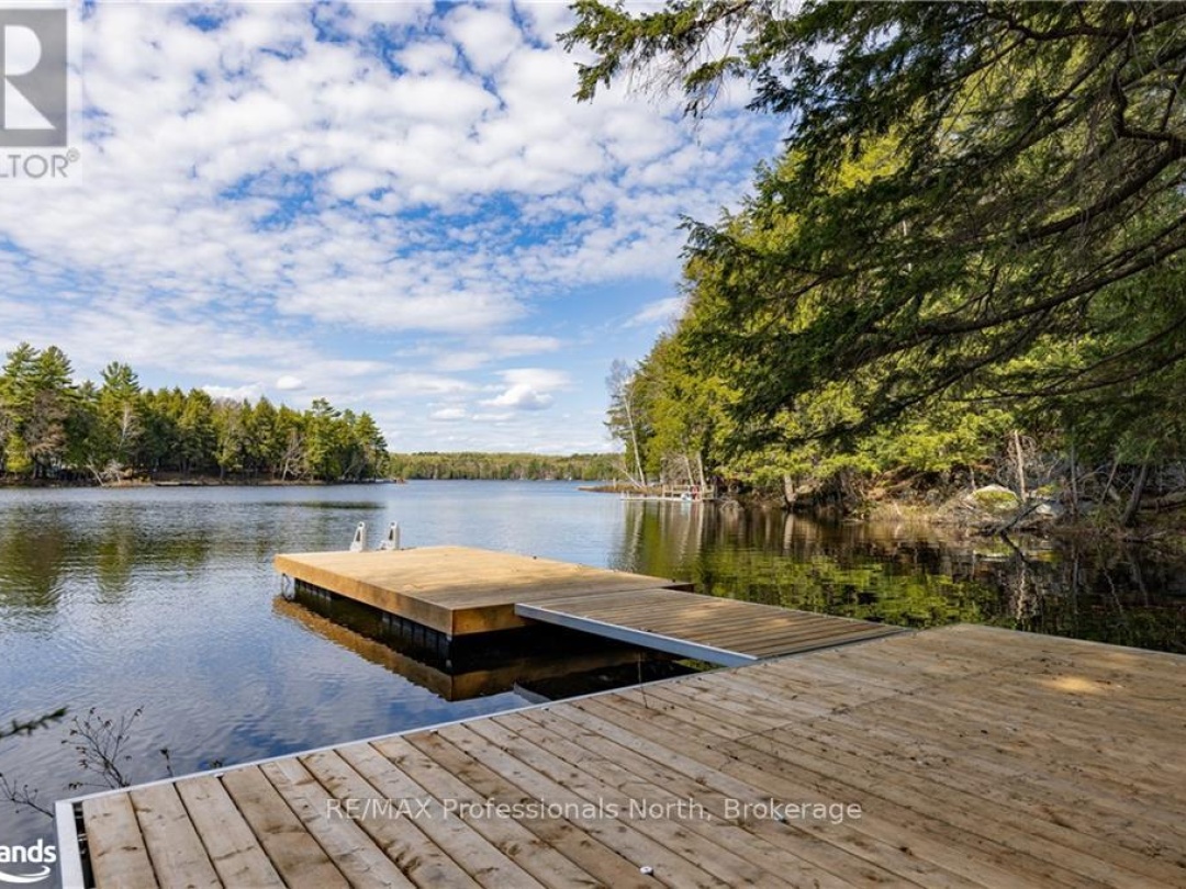 1001 Hemlock Road, Walker Lake