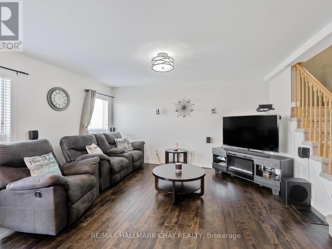 5 800 West Ridge Boulevard, Orillia