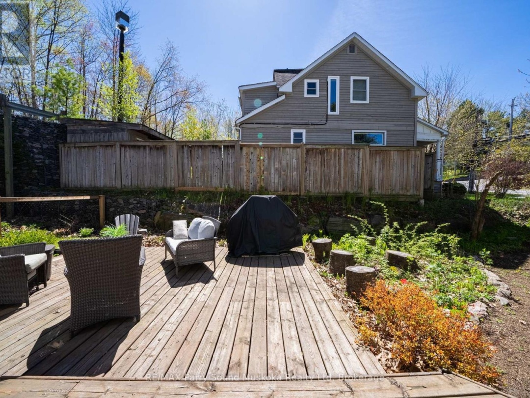 17 Waubeek Street, Parry Sound