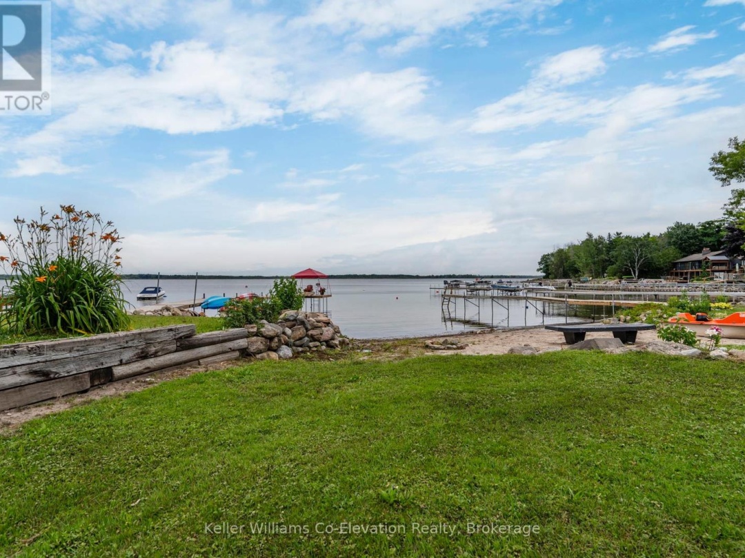 220 ROBIN'S POINT ROAD, 