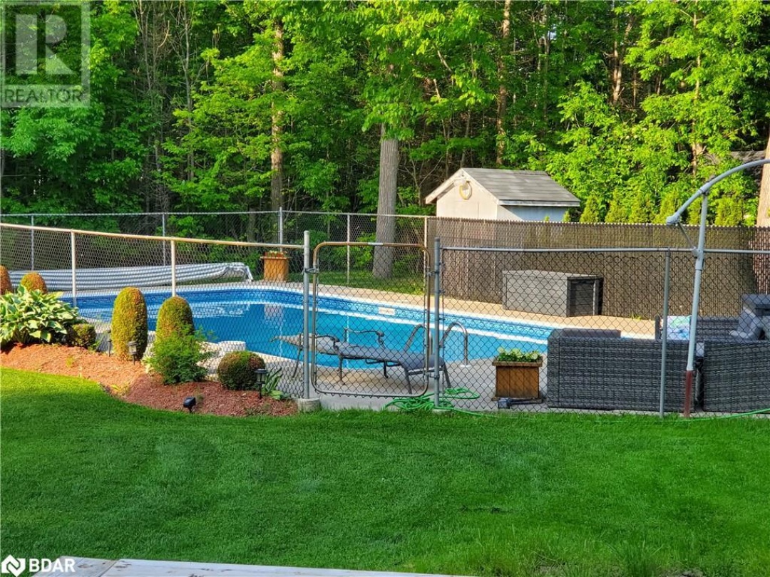 1572 Laughlin Falls Road, Coldwater