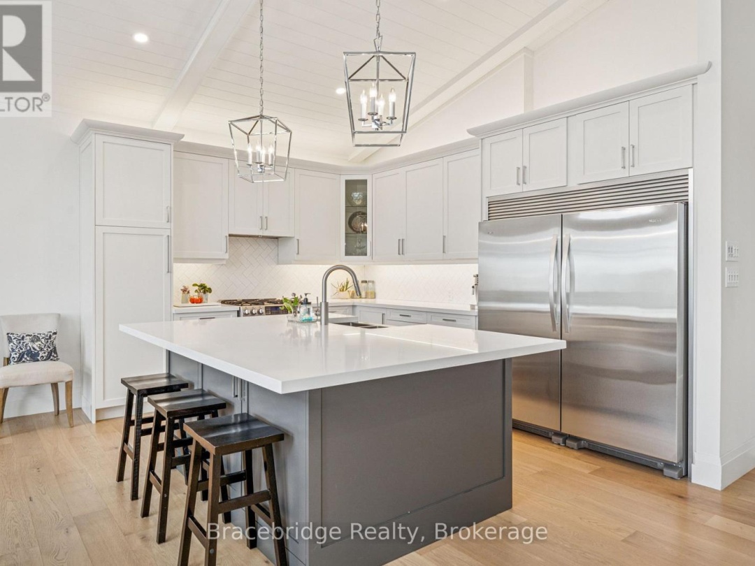 1006 STEPHENS BAY ROAD, 