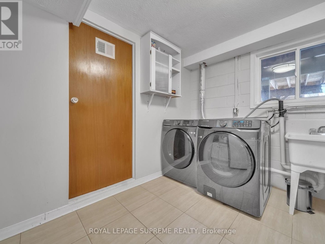 8740 12 Highway, Oro-Medonte