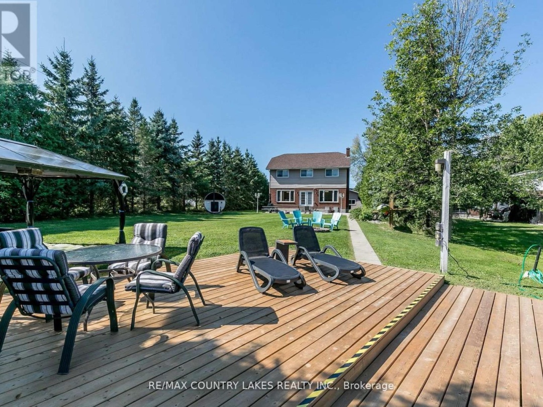 47 Lake Avenue, Lake Simcoe