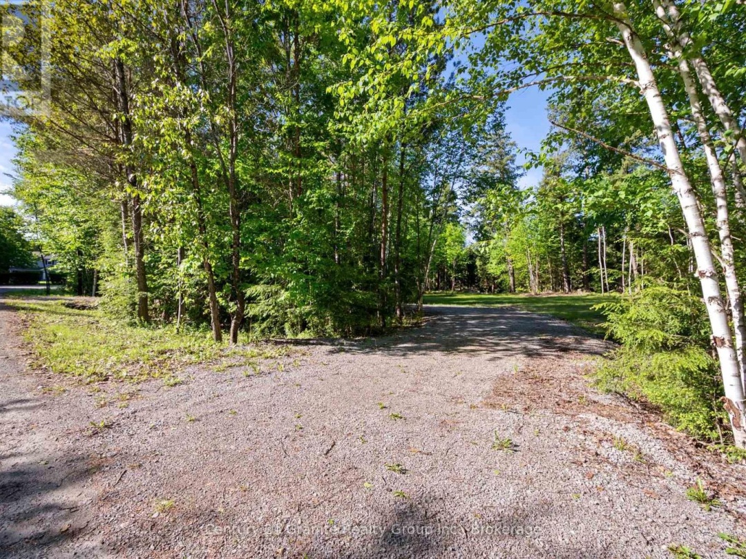 1042 Suburban Court, Gull Lake