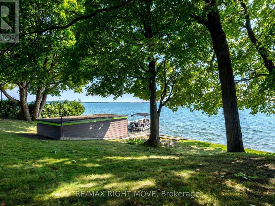 18 MAPLE DRIVE, 