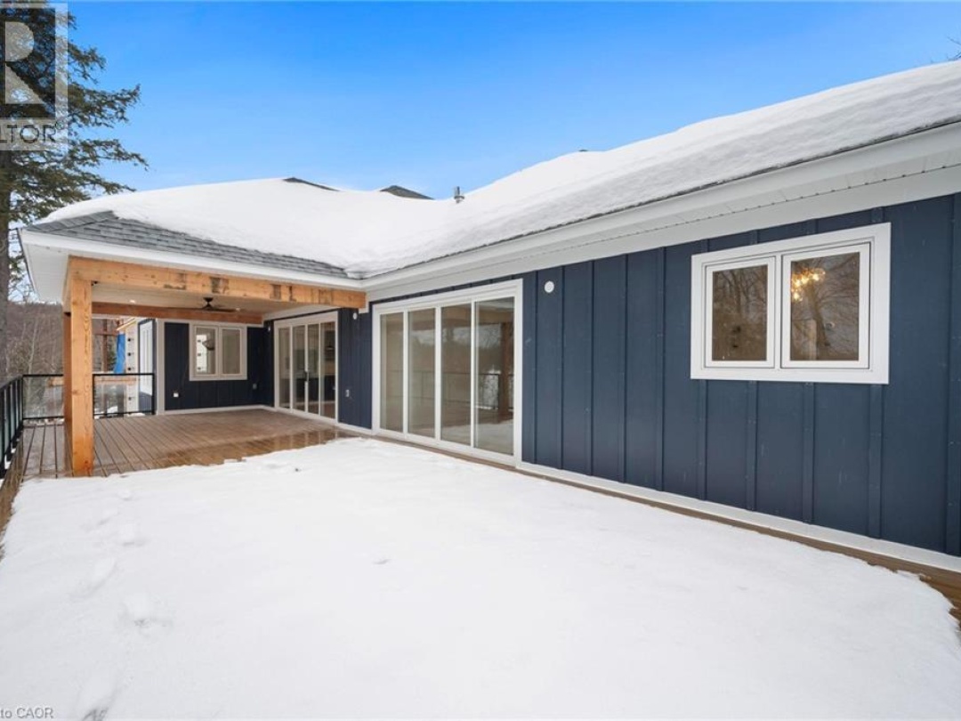 33 GLEN EAGLE Court, 