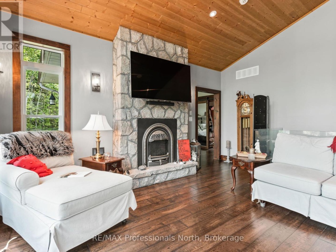 1167 Eagle Lake Road, Pine Lake