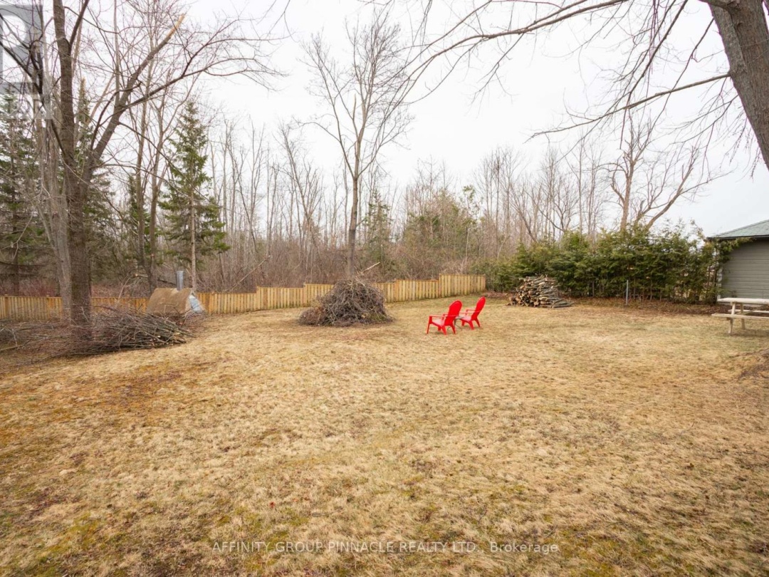 31 Birchcliff Avenue, Sturgeon Lake