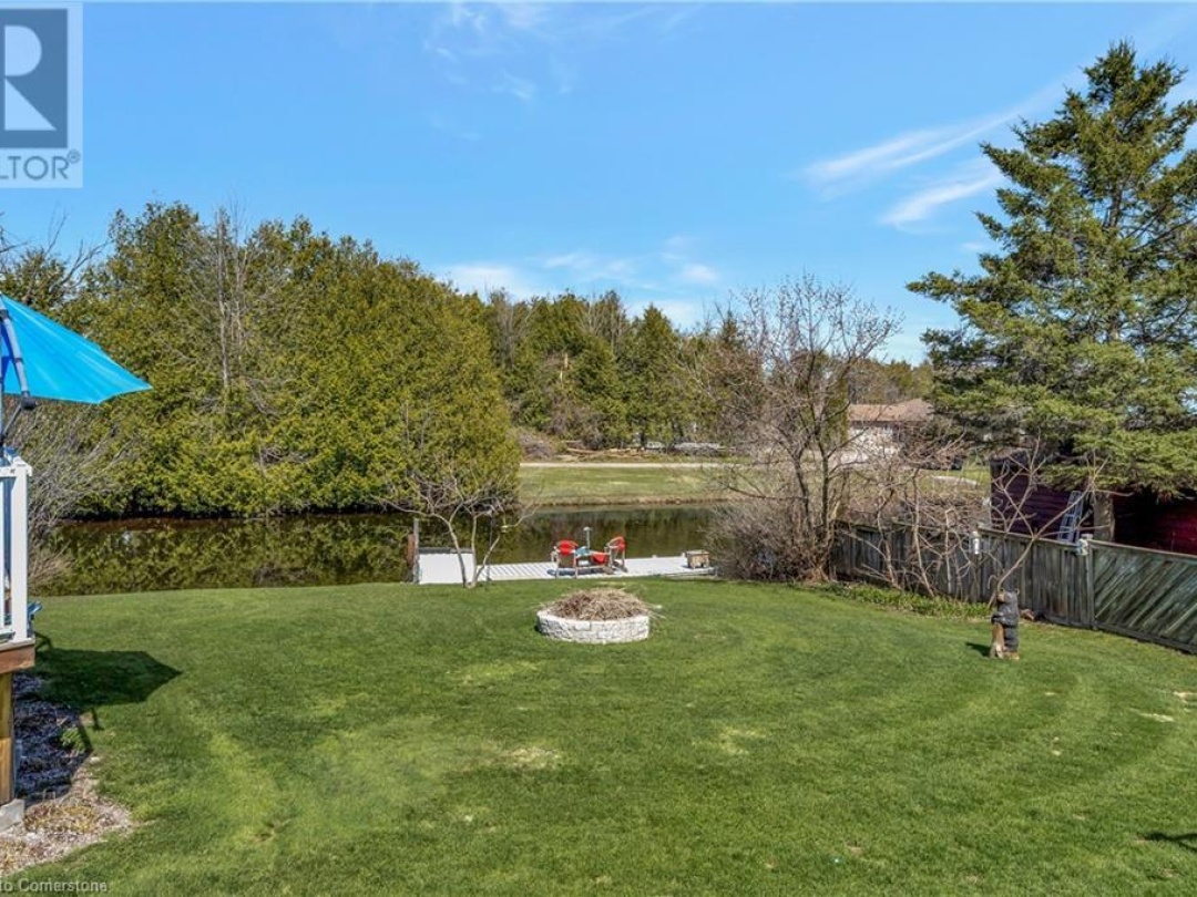 33 Totten Drive Drive, Sturgeon Lake