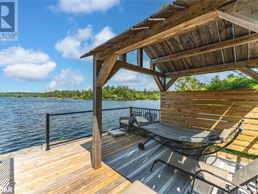 49 HEMLOCK DR, 