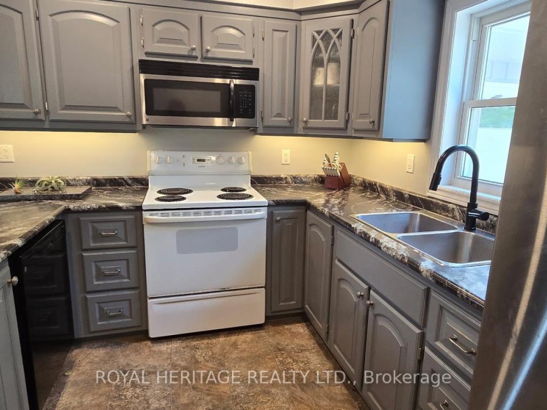 34 PRINCE STREET W, 