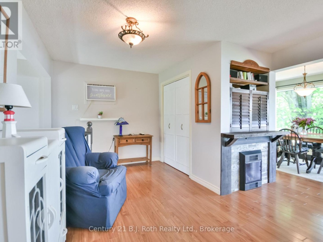 95 Maskinonge Road, Georgian Bay