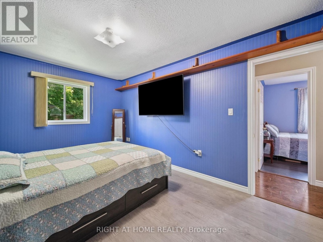 401 GRENVILLE AVENUE, 
