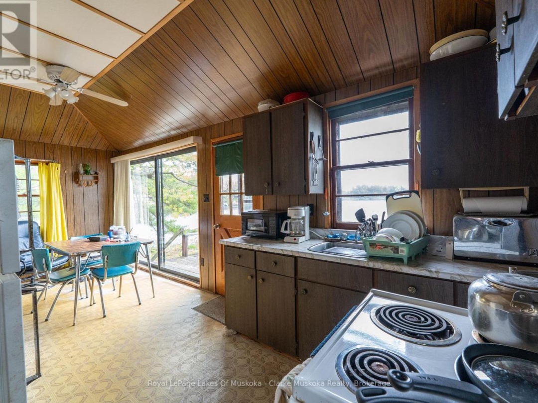 134 Pond Road, Six Mile Lake