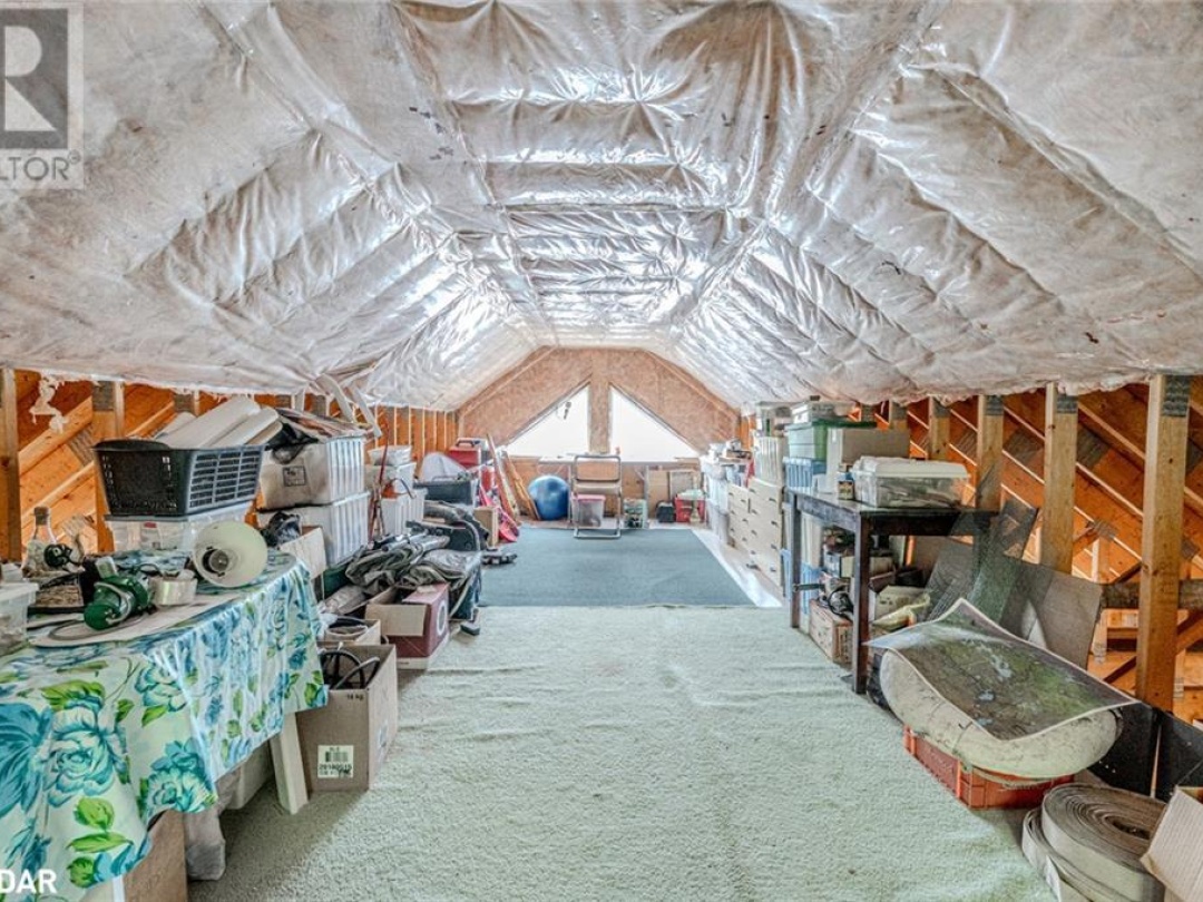 2 IS 880 GEORGIAN BAY, 