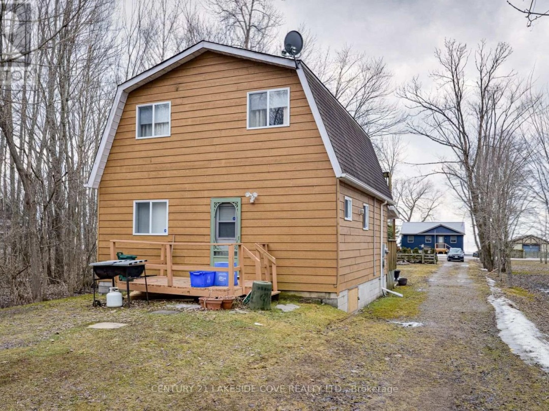 2597 Lakeshore Drive, Ramara