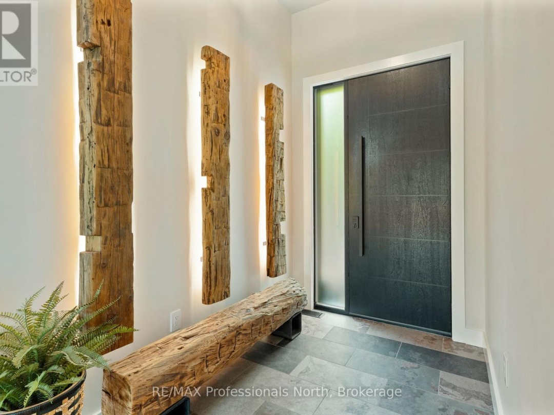 1063 Mink Road, Long Lake