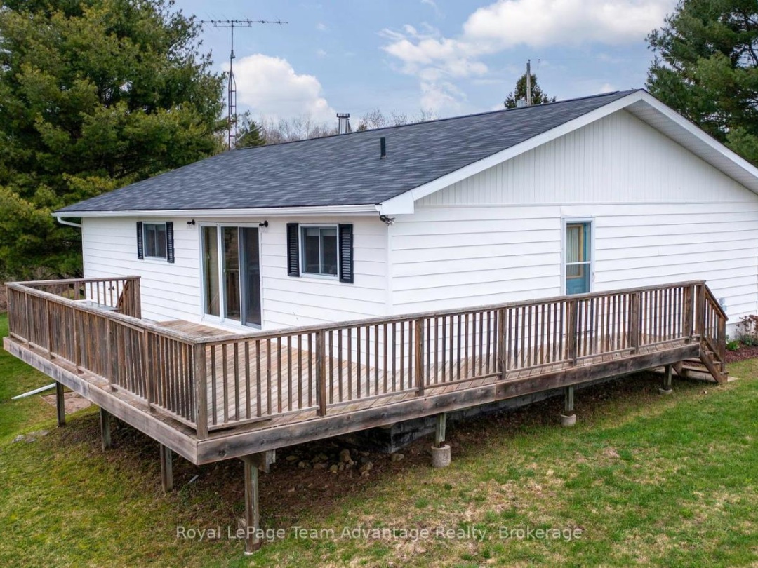 142 Broadbent Road, Manitouwabing Lake